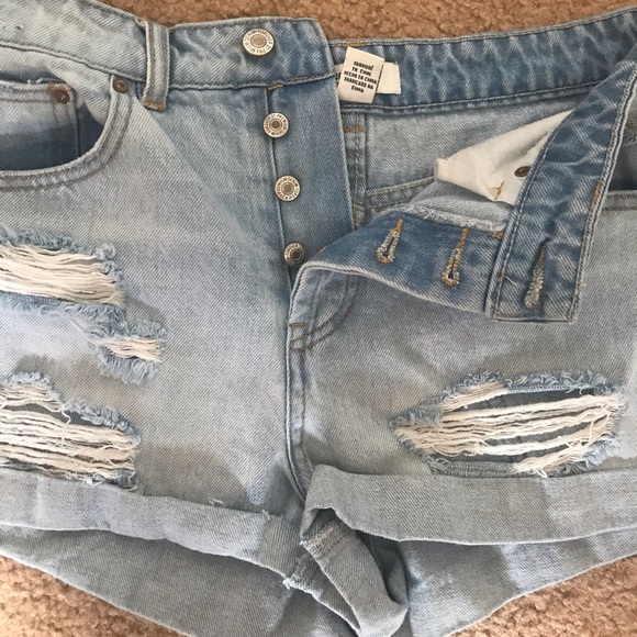 Forever 21 Hi-Rise Ripped Jean Shorts - Picture 5 of 5